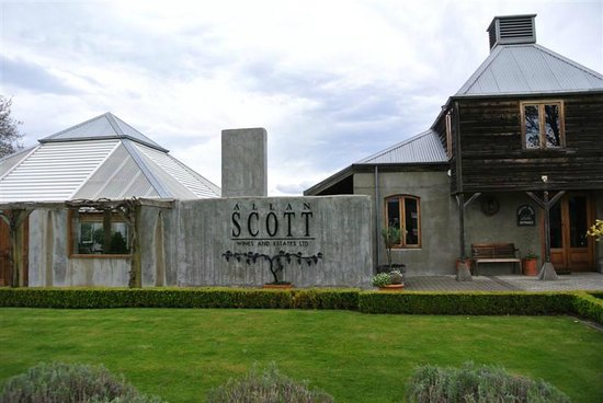 Alan Scott Family Winemakers